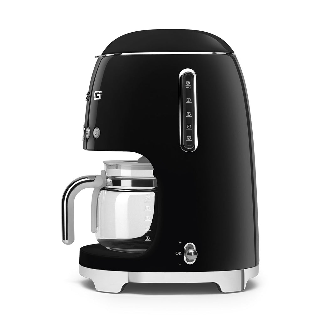 DCF02BLEU Drip Coffee Machine (Black 50's Style Aesthetic)
